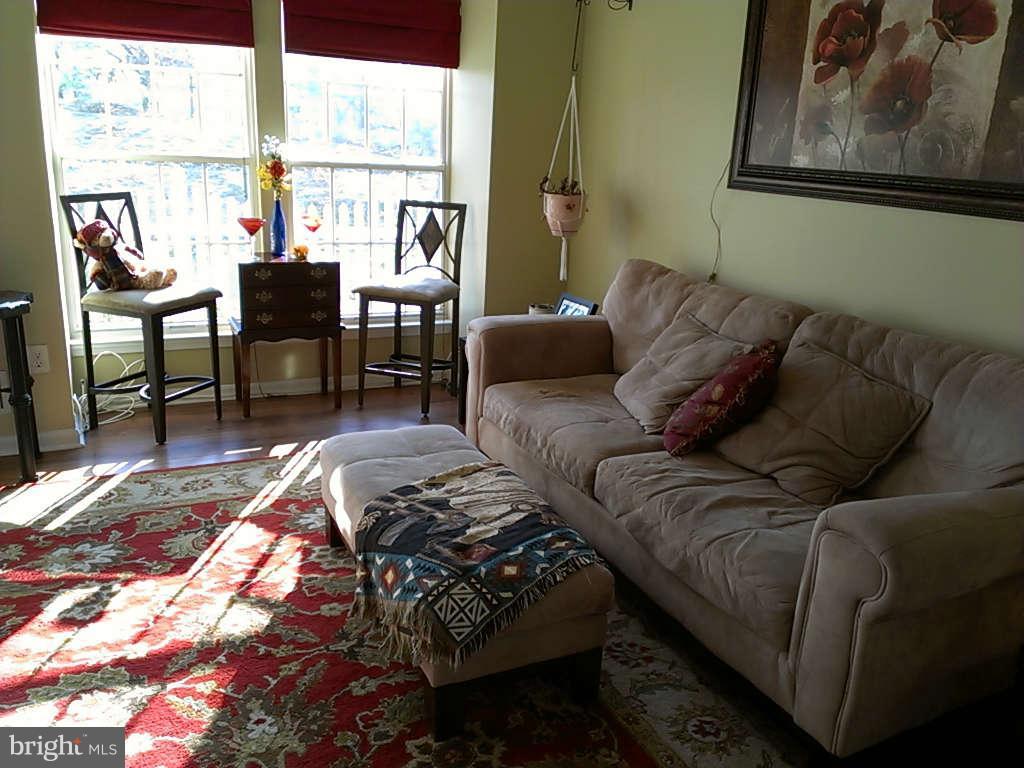4236 Maple Path Circle, Unit 23 Baltimore, MD 21236 - Photo 3 of 30 Living Room