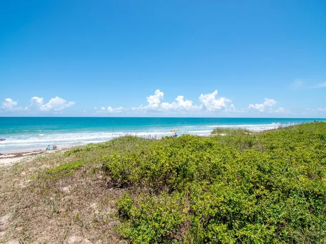 $1,000,000 | 4180 North Hwy A1A, Unit 1202B, Hutchinson Island, FL 34949