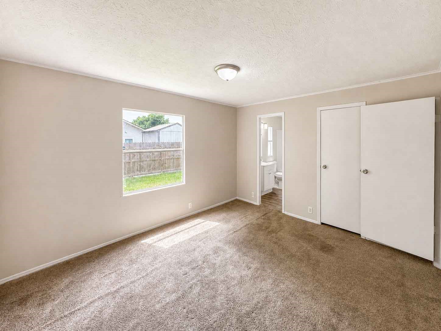 11919 Kingslake Forest Drive Houston, TX 77044 - Photo 28 of 34 Gallery Image 28