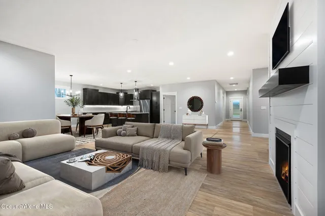 $699,000 | 2099 Aspen Way, Sandpoint, ID 83864