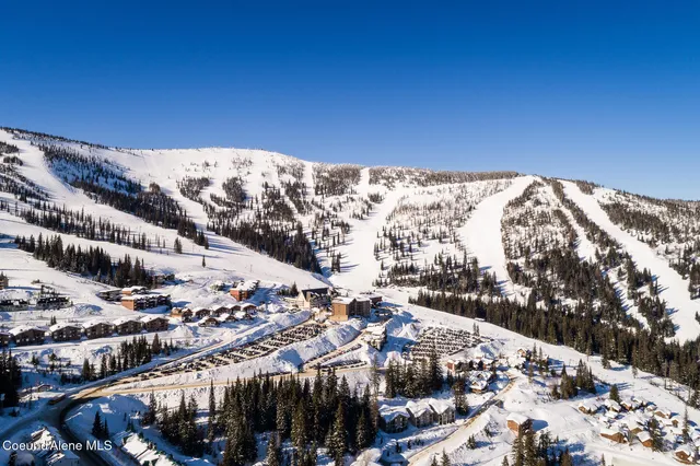 $699,000 | 2099 Aspen Way, Sandpoint, ID 83864