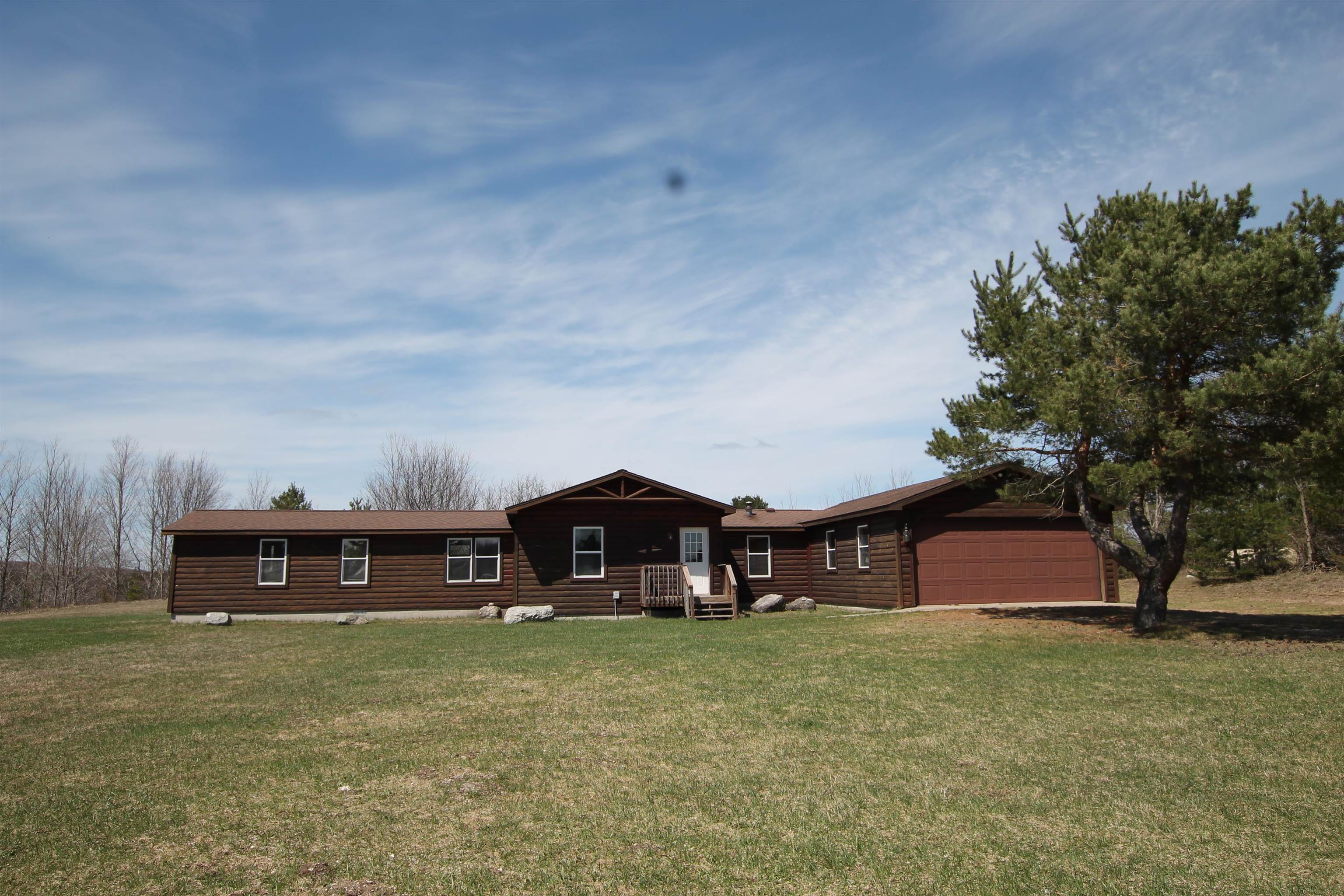 3101 Kidder Road East Jordan, MI 49727 - Photo 1 of 16 1901265.JPG