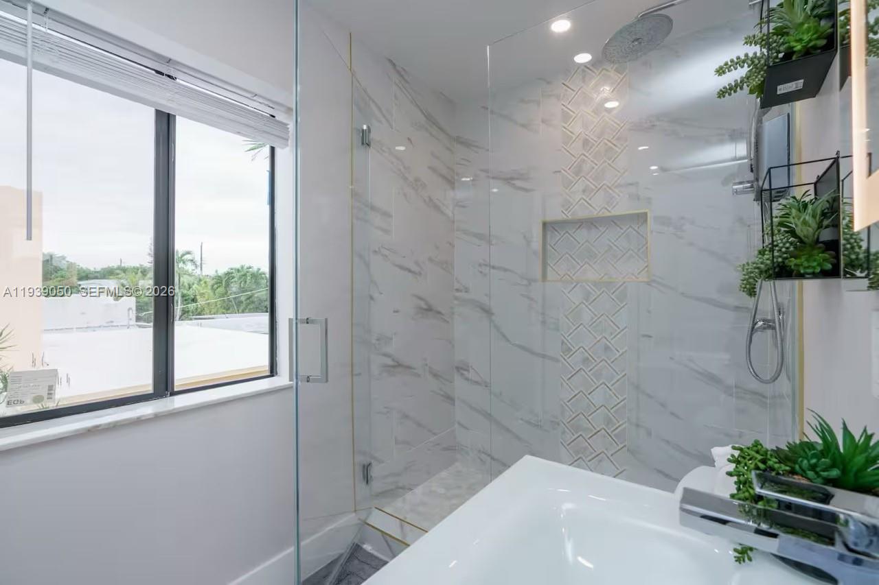 1721 Southwest 11th Terrace Miami, FL 33135 - Photo 39 of 60