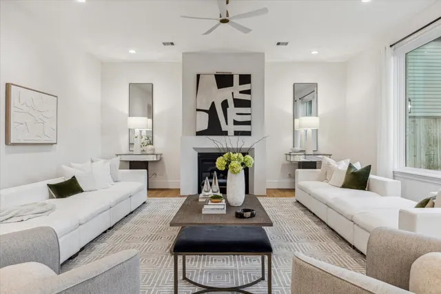 $3,150,000 | 1426 Huge Oaks Street, Houston, TX 77055