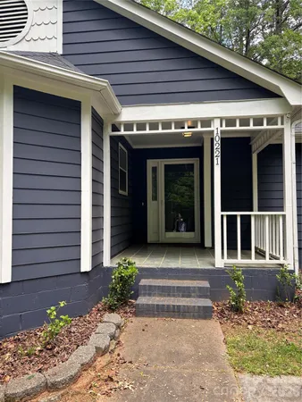 $2,200 | 10221 Grand Junction Road, Mint Hill, NC 28227