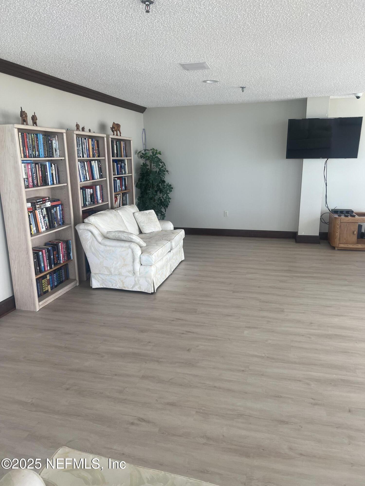 1513 Ocean Shore Boulevard, Unit 4B Ormond Beach, FL 32176 - Photo 12 of 58 IMG_2400