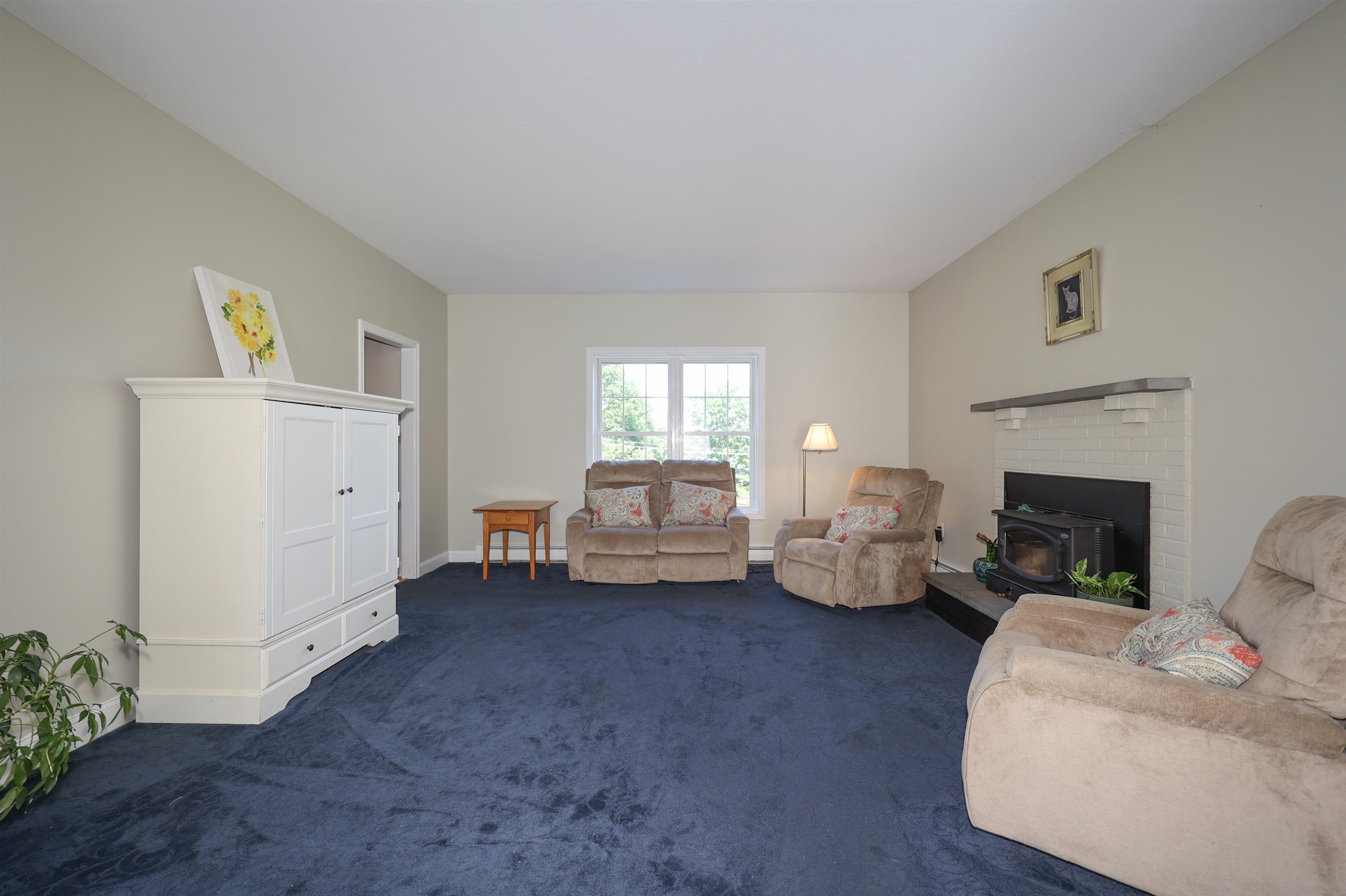 92 Middle Road Deerfield, NH 03037 - Photo 13 of 40