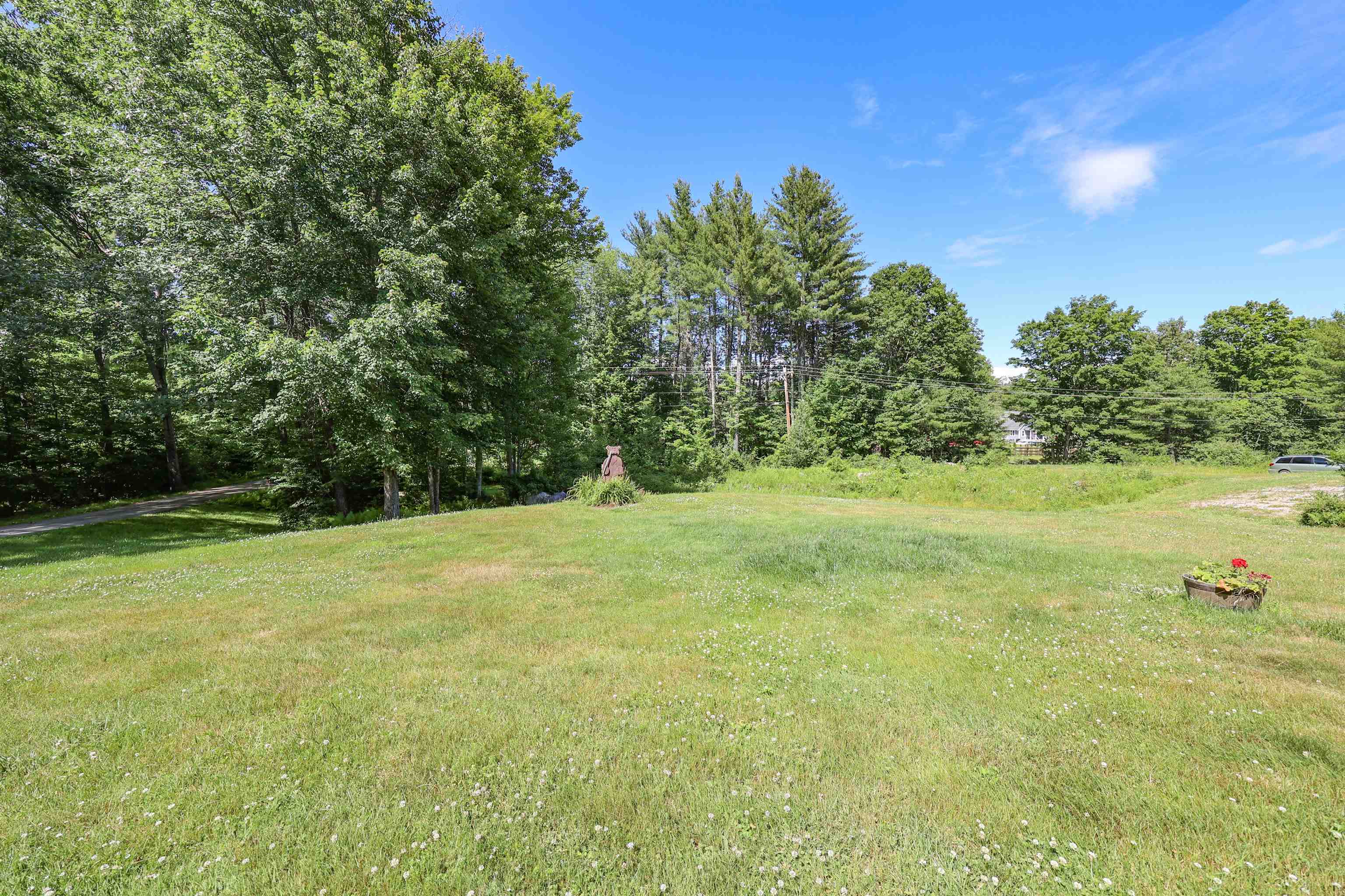 92 Middle Road Deerfield, NH 03037 - Photo 29 of 40