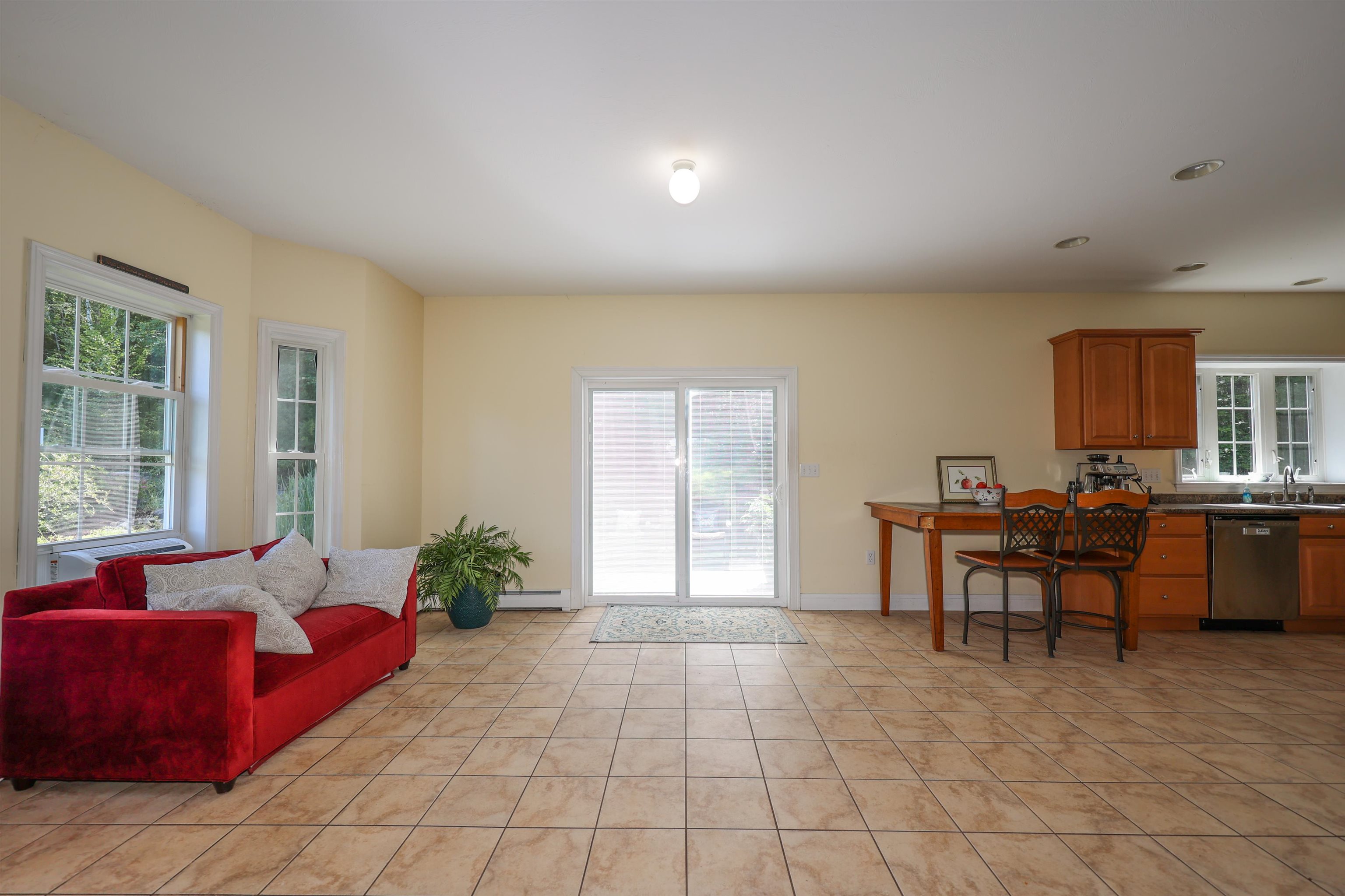 92 Middle Road Deerfield, NH 03037 - Photo 36 of 40