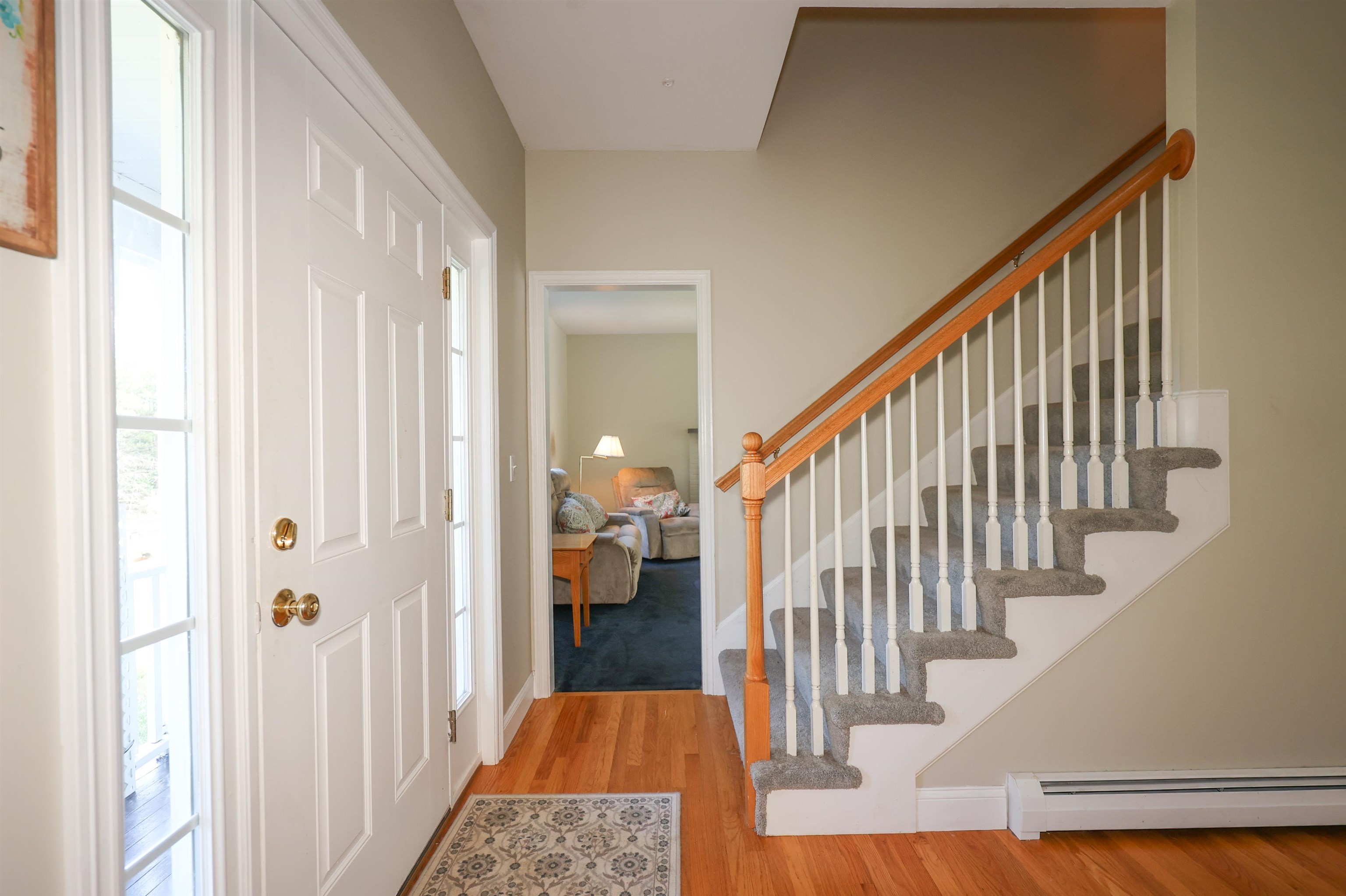 92 Middle Road Deerfield, NH 03037 - Photo 4 of 40