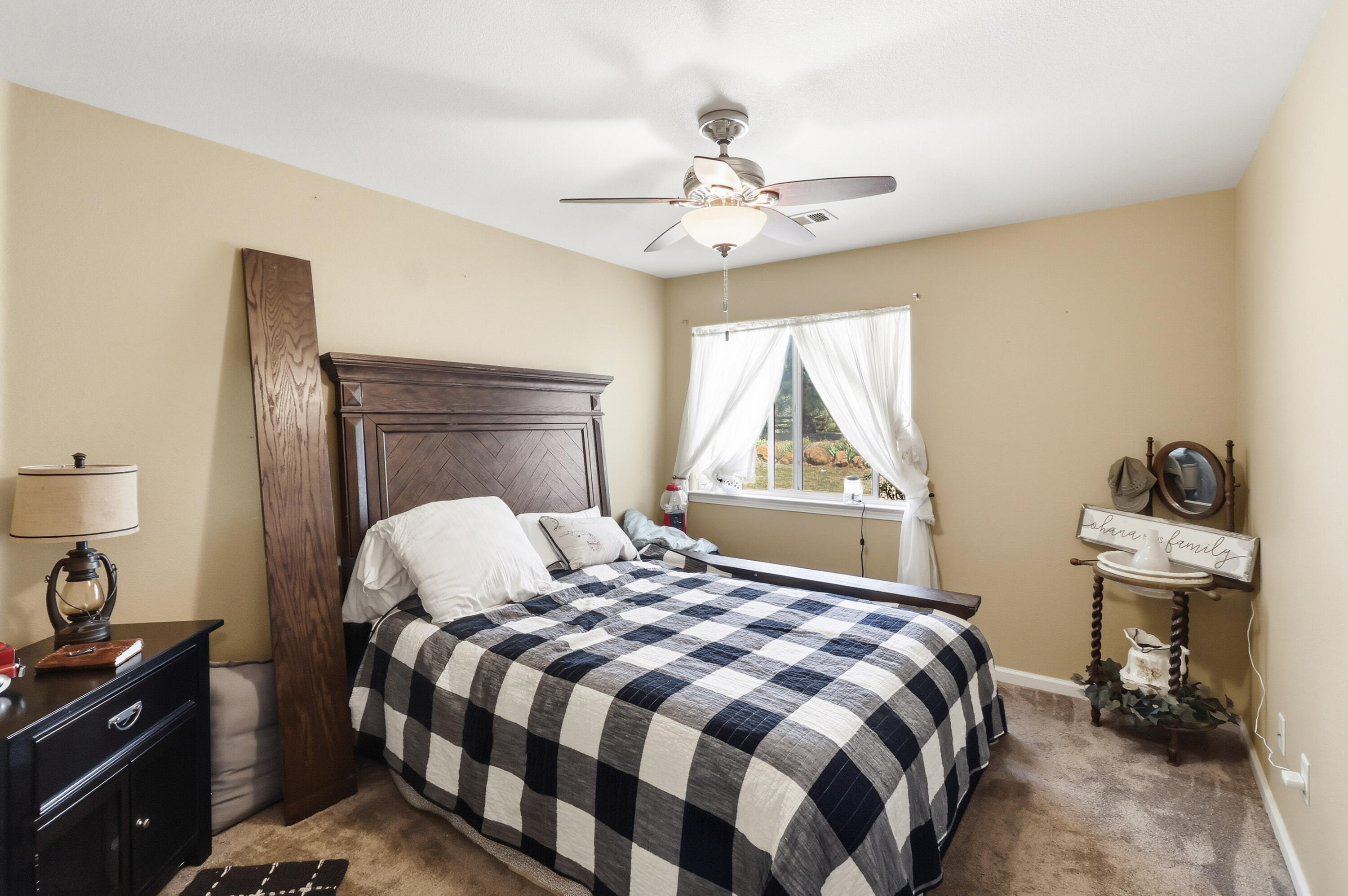 5094 Wilson Hill Road Manton, CA 96059 - Photo 17 of 35 BEDROOM