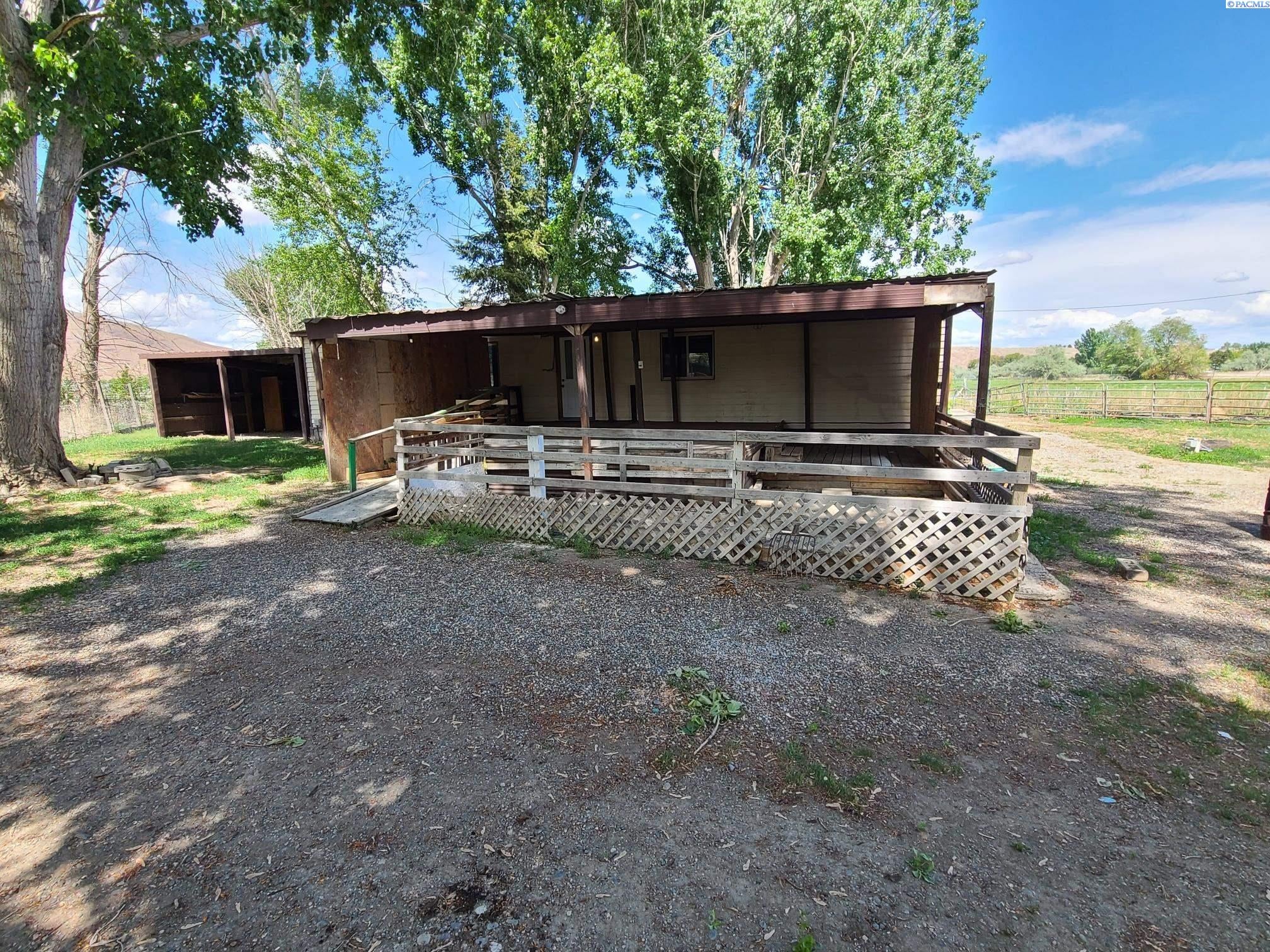 3710 Hamilton Road Benton City, WA 99320 - Photo 1 of 20 Gallery Image 1