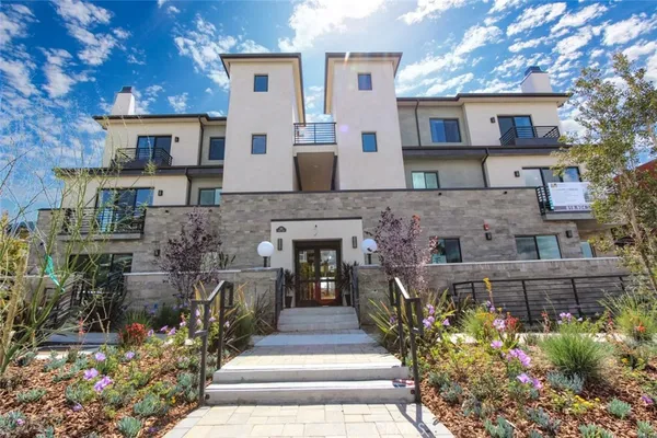 $4,500 | 330-street 330-street Salem, Unit 204, Glendale, CA 91203