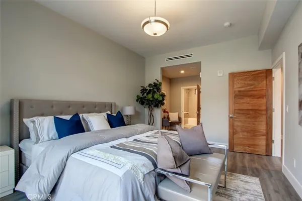 $4,500 | 330-street 330-street Salem, Unit 204, Glendale, CA 91203