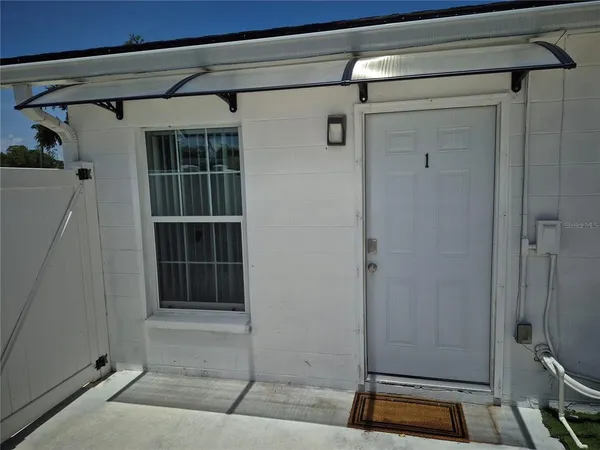 $1,500 | 7709 West Hanna Avenue, Unit B, Tampa, FL 33615