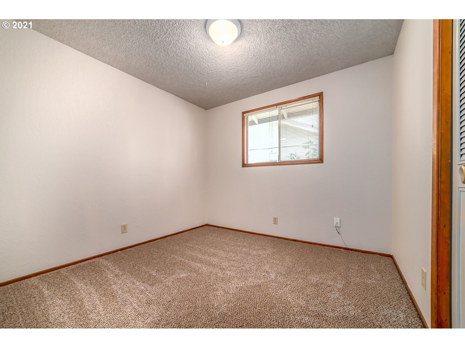 4854 Camellia Street Springfield, OR 97478 - Photo 17 of 30 Gallery Image 17