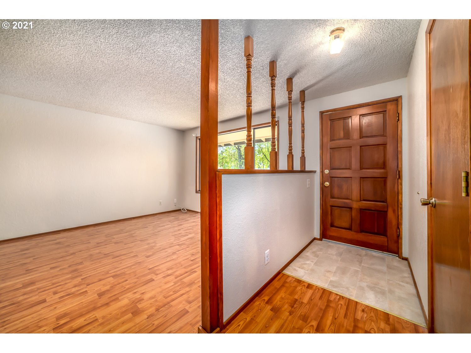 4854 Camellia Street Springfield, OR 97478 - Photo 3 of 30 Gallery Image 3