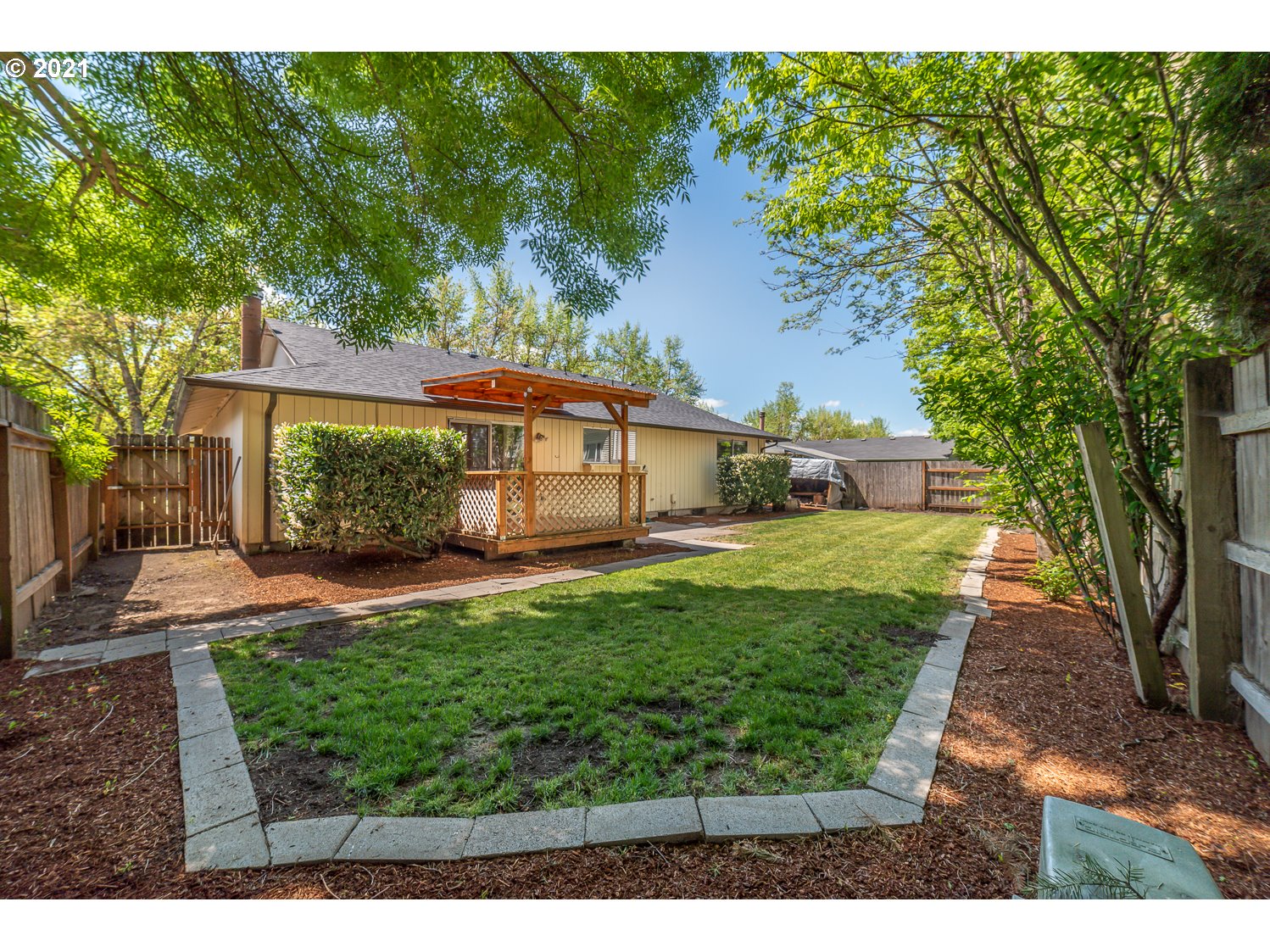 4854 Camellia Street Springfield, OR 97478 - Photo 27 of 30 Gallery Image 27