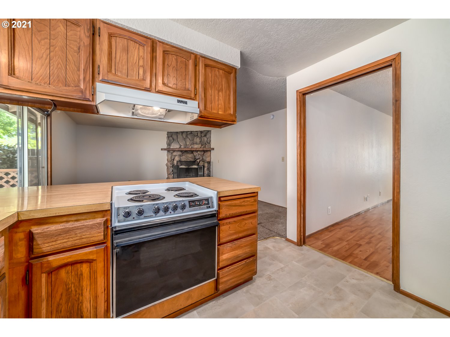 4854 Camellia Street Springfield, OR 97478 - Photo 8 of 30 Gallery Image 8