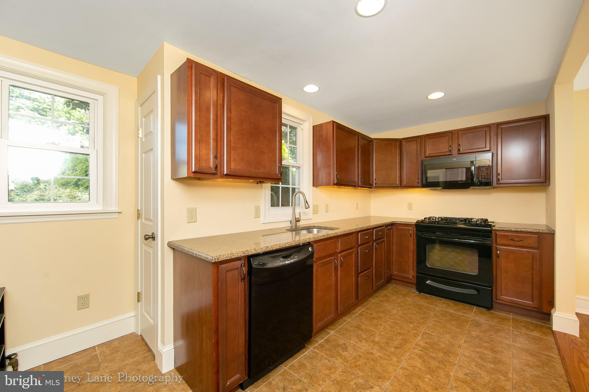 10 Windsor Circle Springfield, PA 19064 - Photo 27 of 61