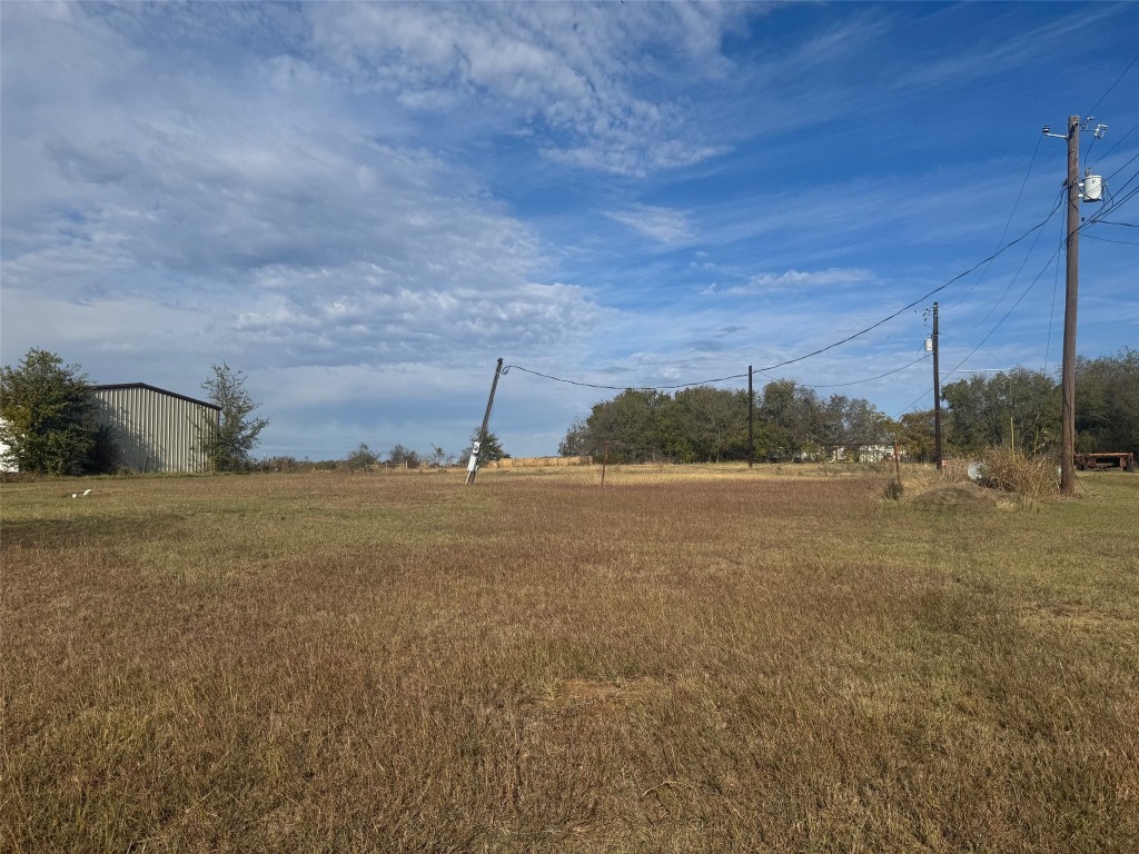 902 9th Street Lexington, TX 78947 - Photo 5 of 6 a view of lake and mountain