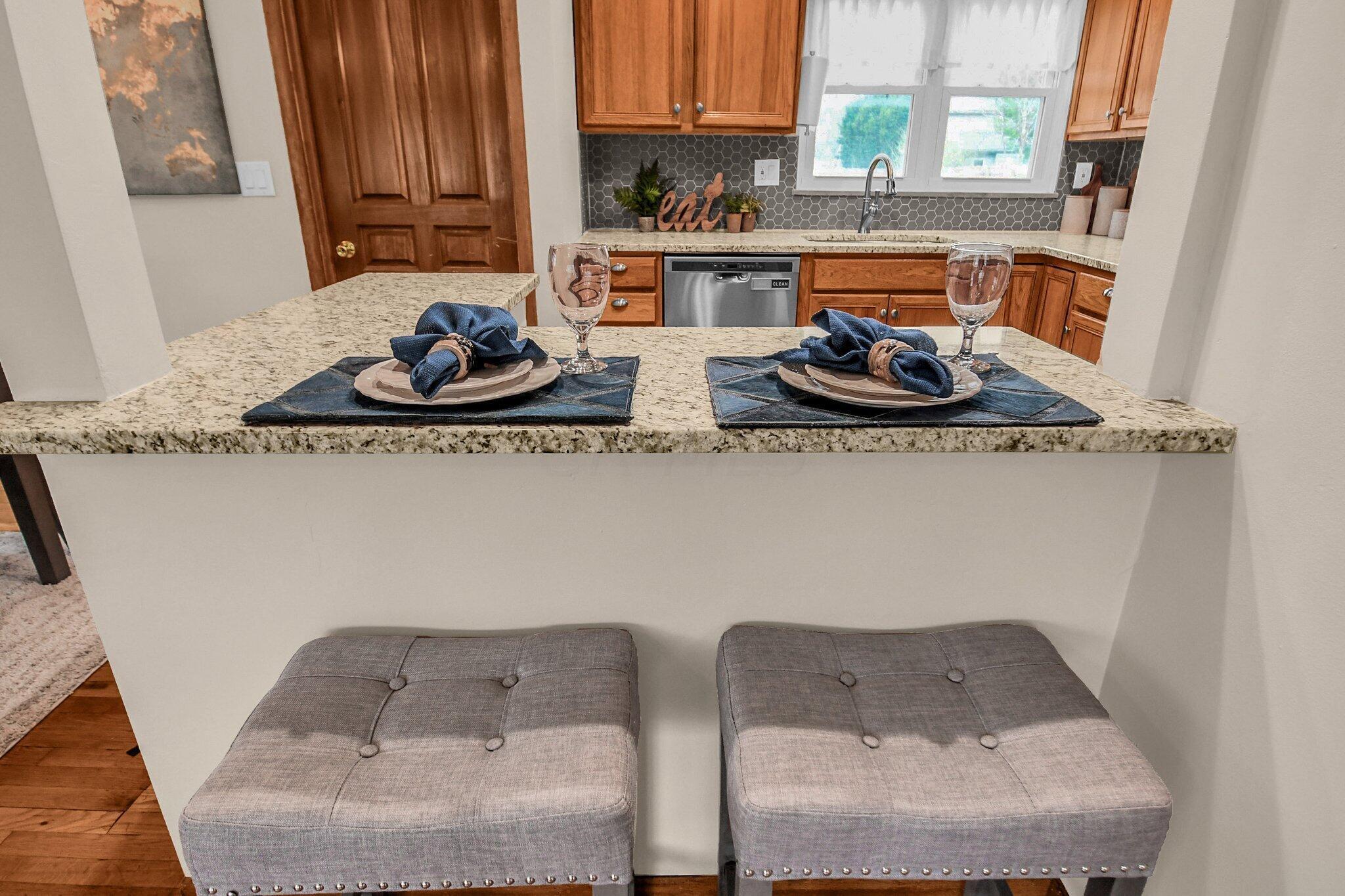 2437 Woodstock Road Columbus, OH 43221 - Photo 12 of 37 Kitchen