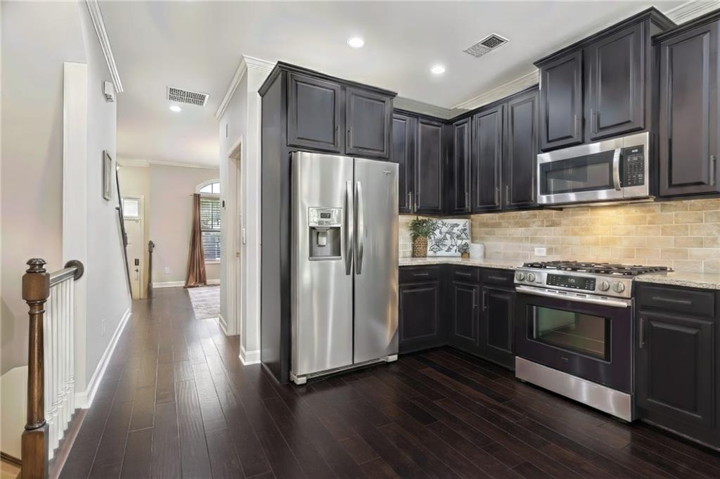 7315 Highland Bluff, Unit 12 Atlanta, GA 30328 - Photo 5 of 24