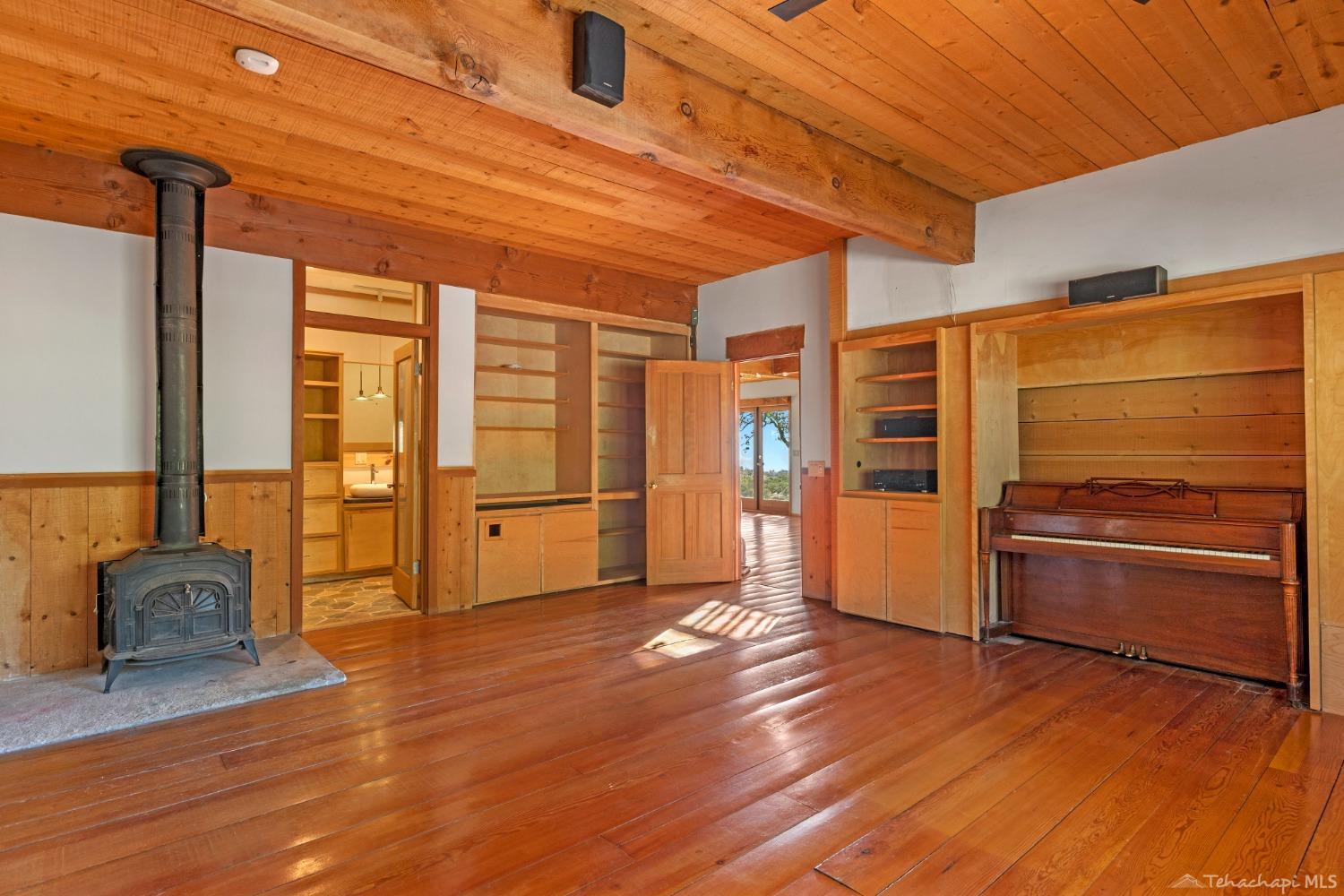30301 Jack Springs Road Tehachapi, CA 93561 - Photo 20 of 62 Gallery Image 20