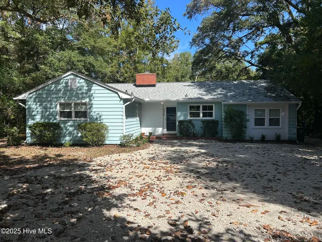 $2,900 | 4929 Oleander Drive, Wilmington, NC 28403