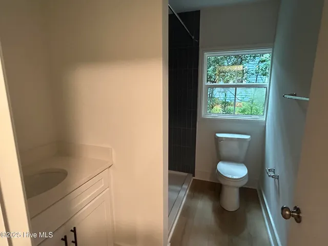 $2,900 | 4929 Oleander Drive, Wilmington, NC 28403