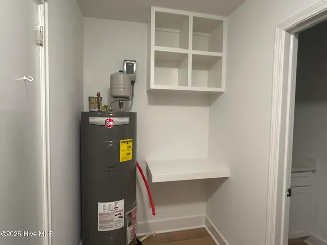 $2,900 | 4929 Oleander Drive, Wilmington, NC 28403