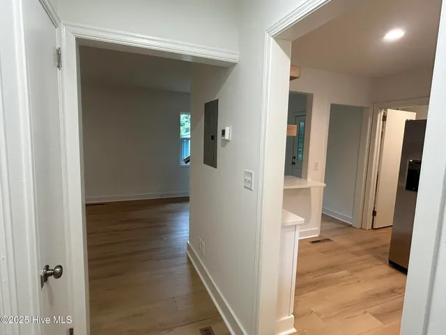 $2,900 | 4929 Oleander Drive, Wilmington, NC 28403