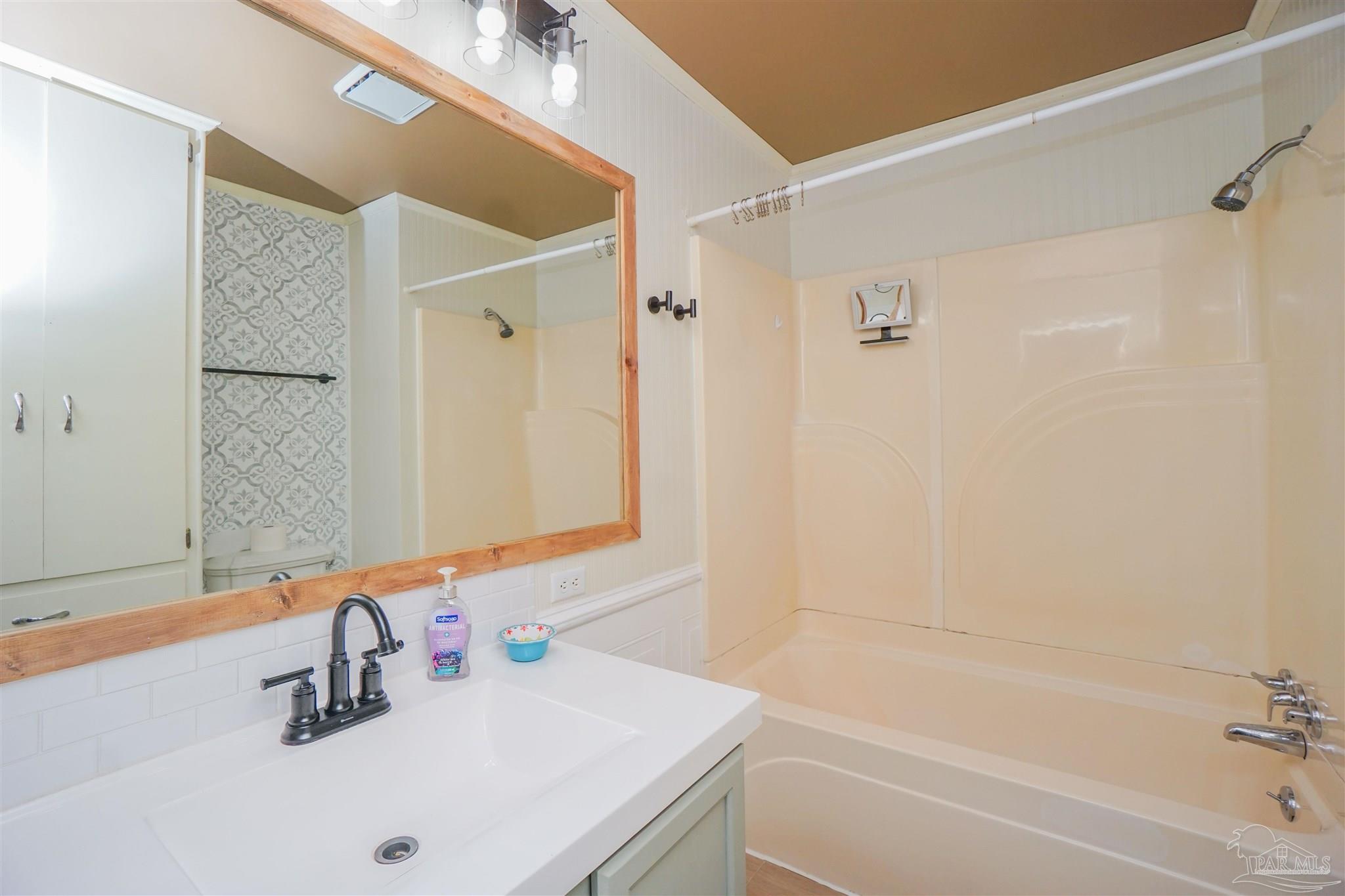 5731 Morgan Road Walnut Hill, FL 32568 - Photo 31 of 40