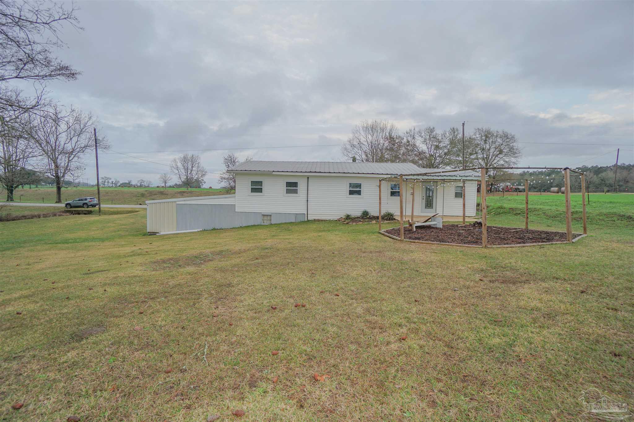 5731 Morgan Road Walnut Hill, FL 32568 - Photo 8 of 40