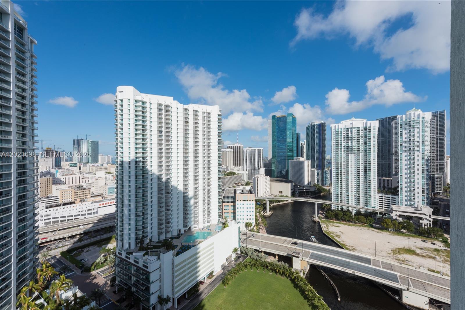 92 Southwest 3rd Street, Unit 2812 Miami, FL 33130 - Photo 16 of 23