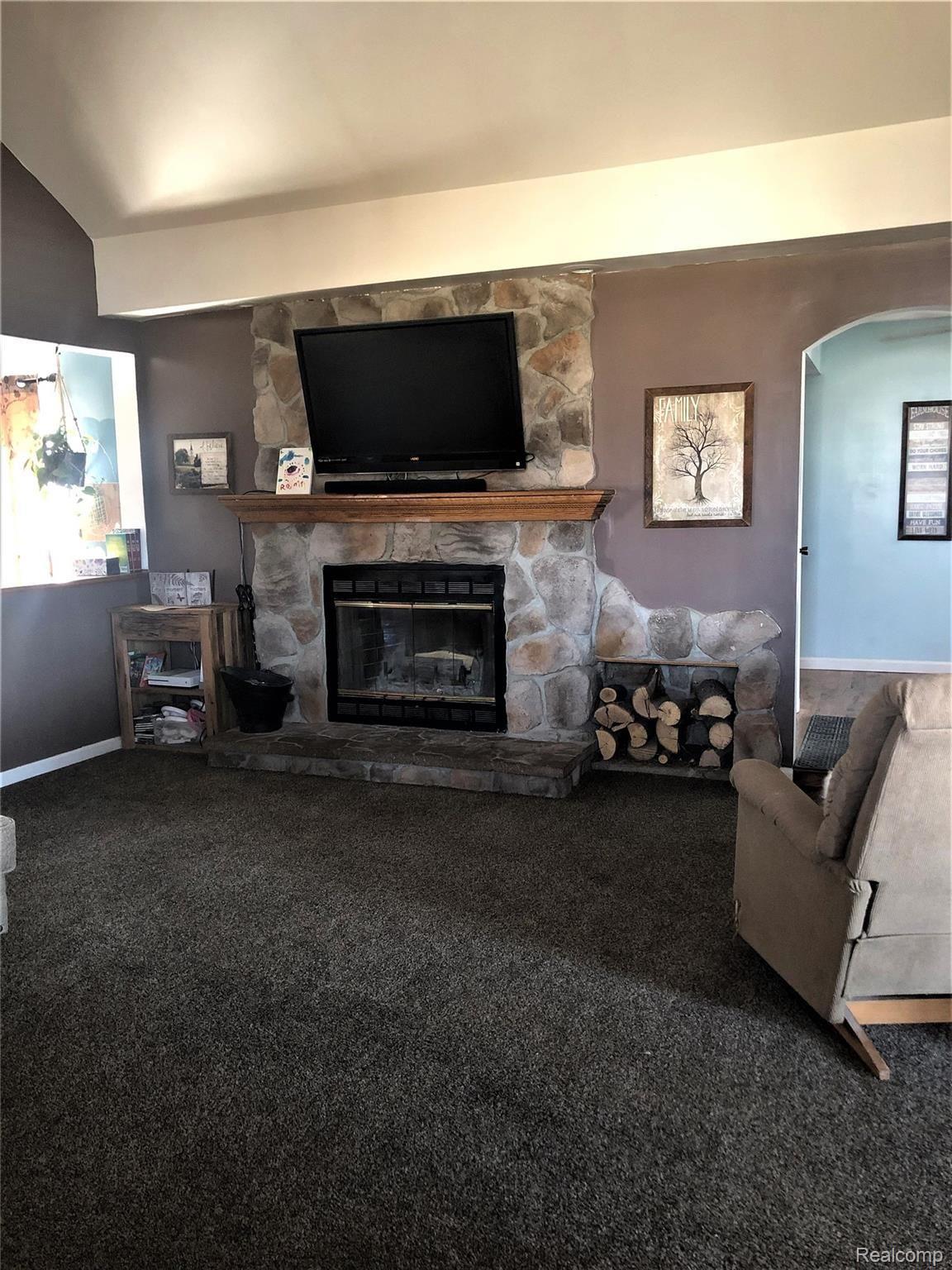 3205 West Burnside Road Otter Lake, MI 48464 - Photo 6 of 25 Livingroomthree.jpg