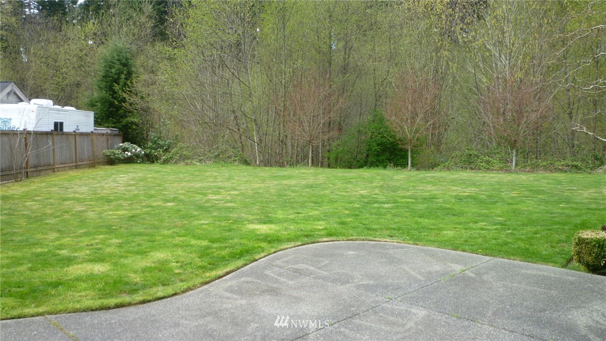 22004 Vine Road Brier, WA 98036 - Photo 12 of 12 Gallery Image 12