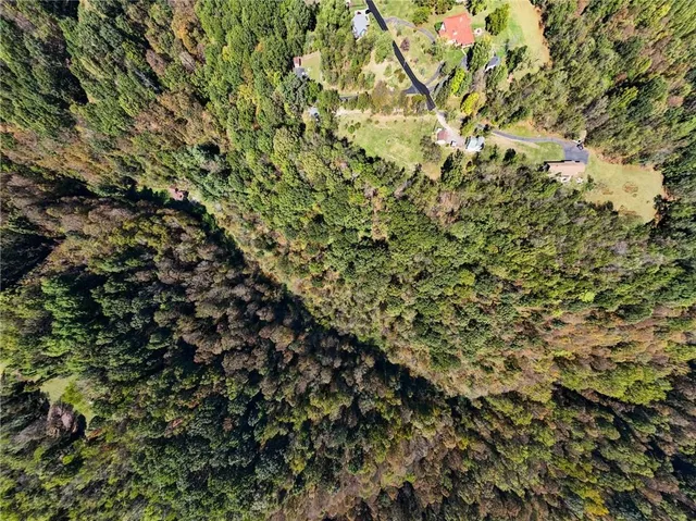 $305,000 | 824 Magnus Lane, Irwin, PA 15642