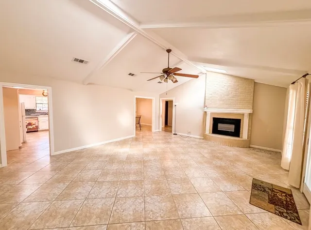 $2,500 | 105 Bluebird Circle, Highland Haven, TX 78654