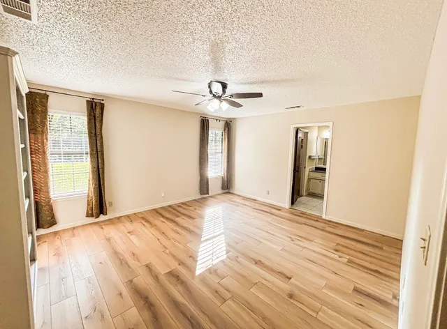 $2,500 | 105 Bluebird Circle, Highland Haven, TX 78654