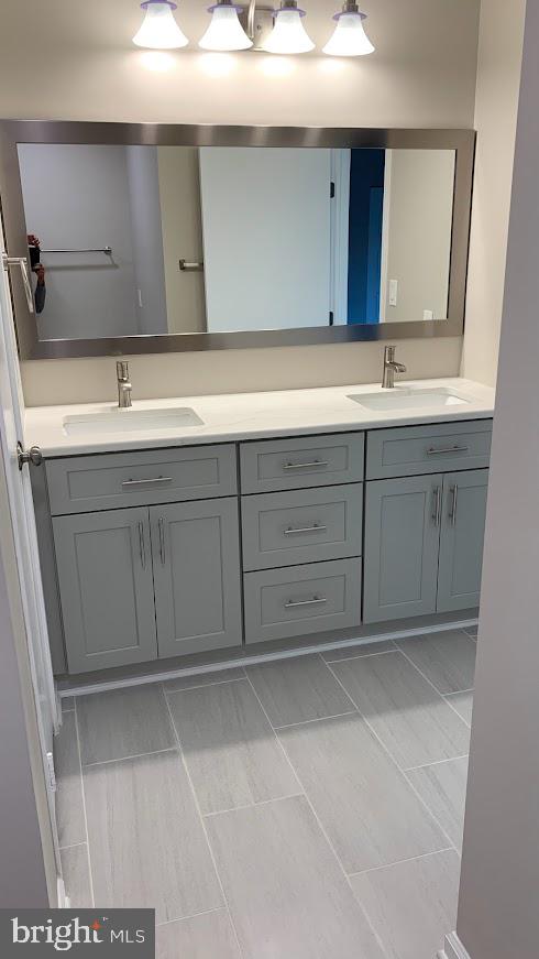 8070 Inverness Ridge Road Potomac, MD 20854 - Photo 16 of 28 Master Bathroom