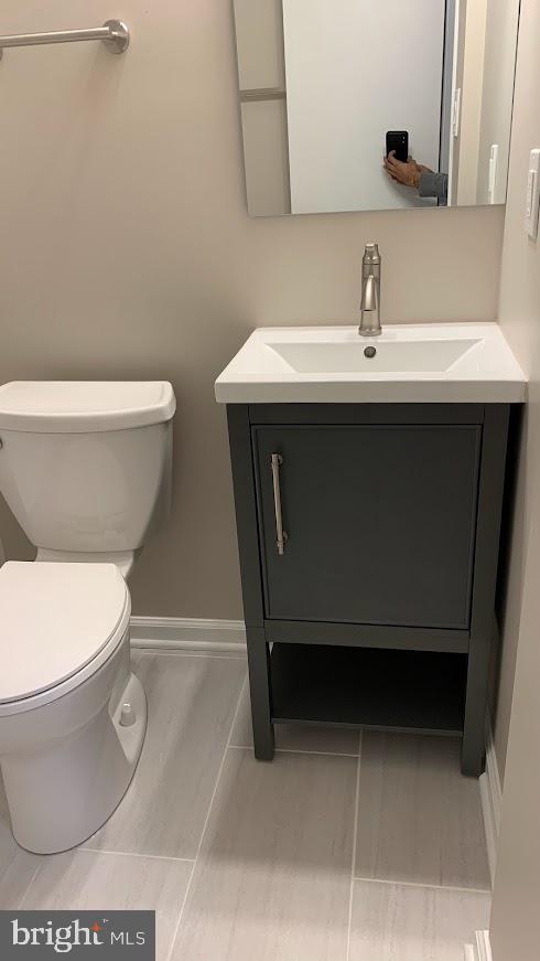 8070 Inverness Ridge Road Potomac, MD 20854 - Photo 22 of 28 Second Upstairs Bath