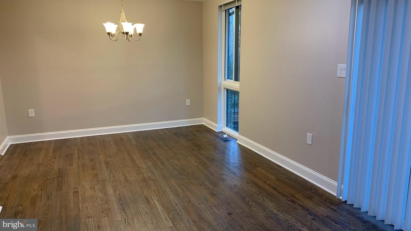 8070 Inverness Ridge Road Potomac, MD 20854 - Photo 7 of 28 Dining Room