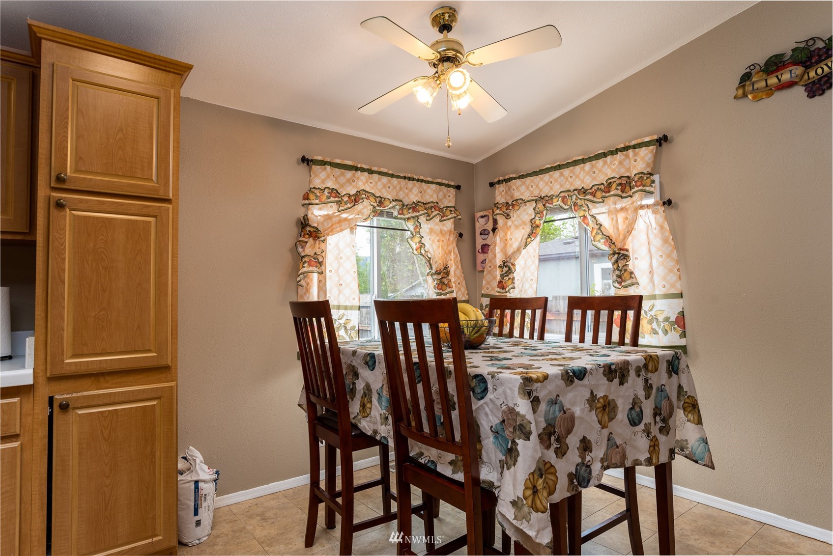 45283 Ridgeway Court Concrete, WA 98237 - Photo 11 of 17 Gallery Image 11