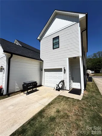 $339,900 | 229 West G Street, Kannapolis, NC 28081