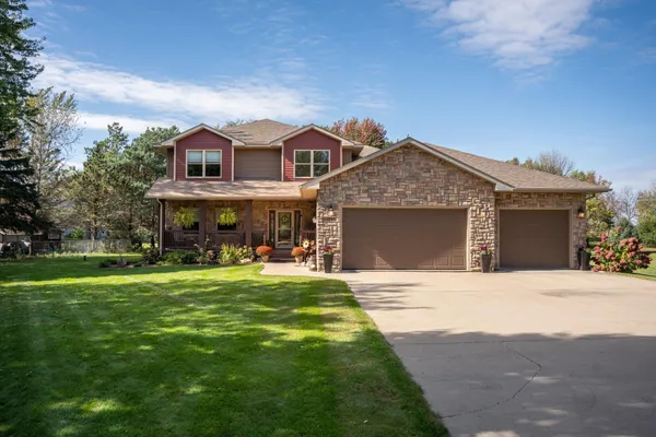 $695,000 | 29295 Endress Way, Cannon Falls, MN 55009