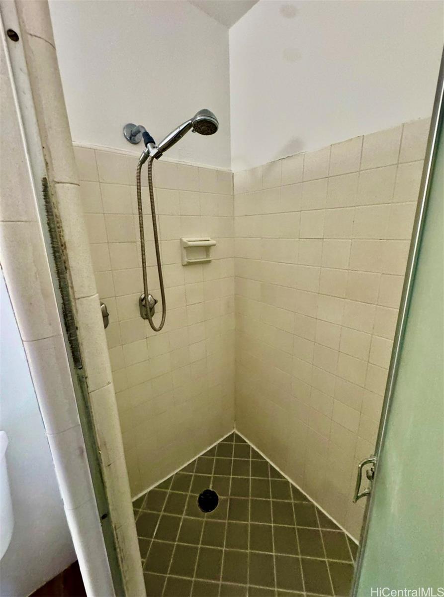 425 Ena Road, Unit 302B Honolulu, HI 96815 - Photo 11 of 25