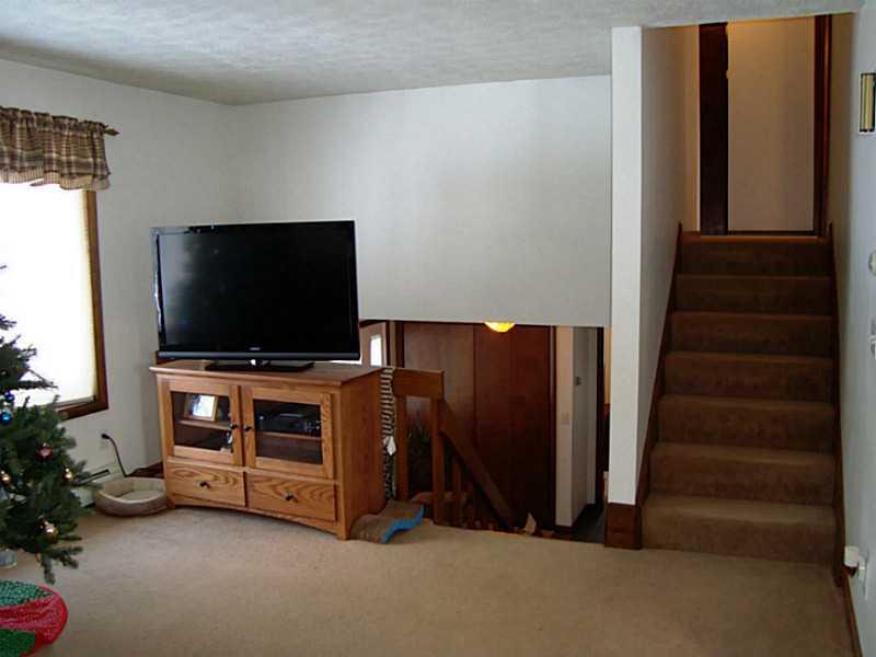 1219 Butler Pike Mercer, PA 16137 - Photo 17 of 25 Living Room.
