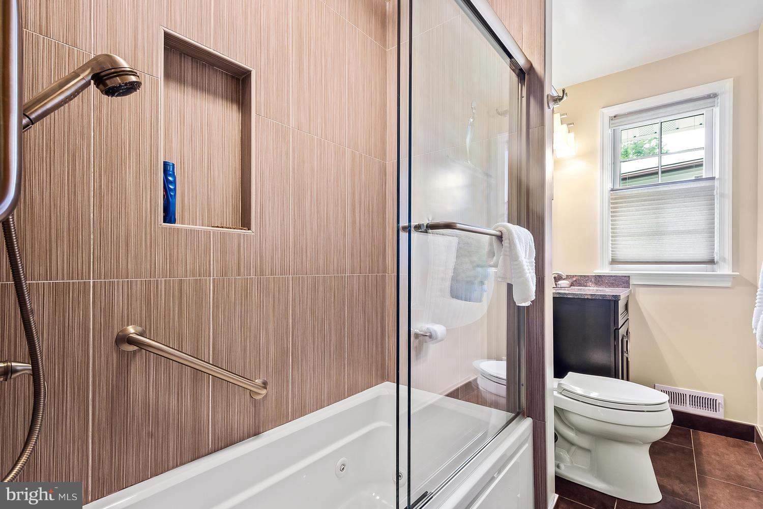 406 Neale Court Silver Spring, MD 20901 - Photo 15 of 26 Upper 1 Full Bath
