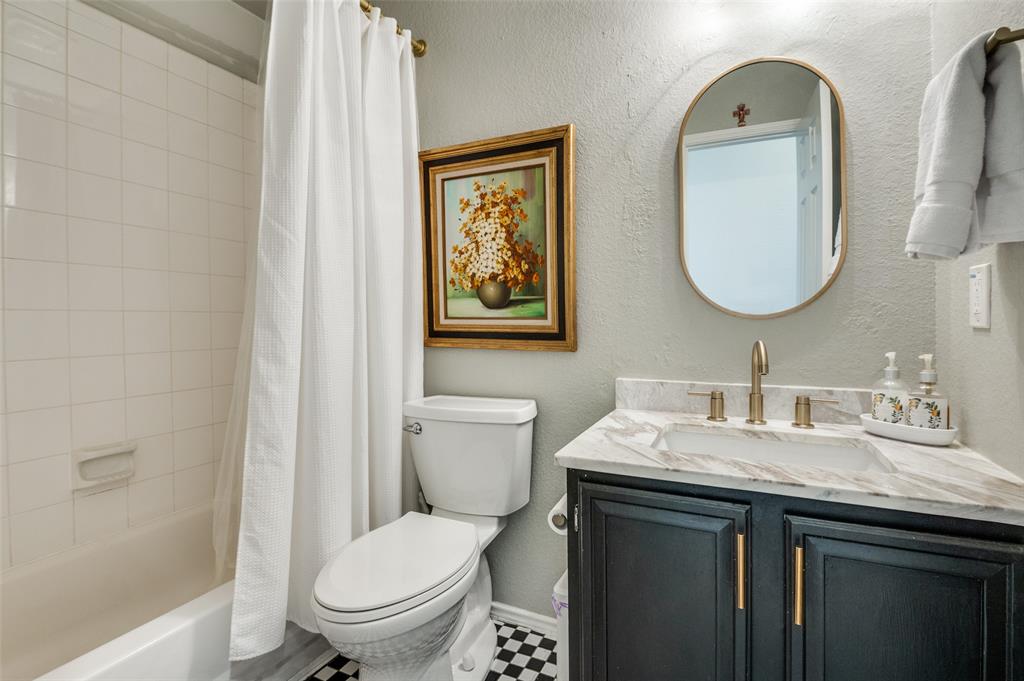 208 Touchdown Drive Irving, TX 75063 - Photo 20 of 31